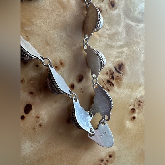 Vintage Baltic Amber and Sterling Silver V Shaped Link Necklace. Marked … - Picture 8 of 9